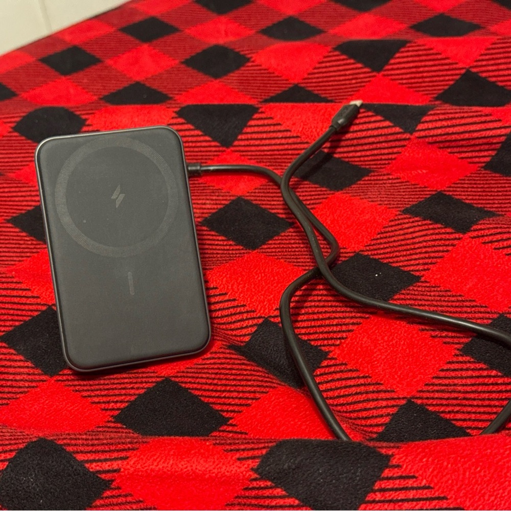 Anker 622 Portable Charger MagGo & Holder Grip 5000mAh